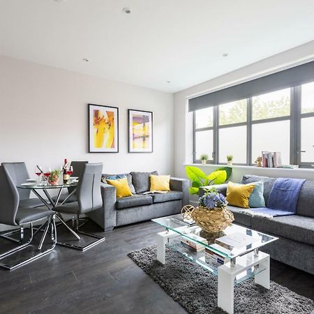 Homely - Watford Premier Apartments Dış mekan fotoğraf