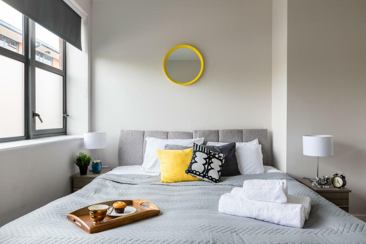 Homely - Watford Premier Apartments Dış mekan fotoğraf