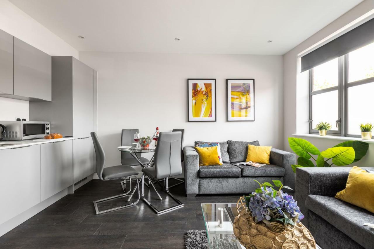Homely - Watford Premier Apartments Dış mekan fotoğraf