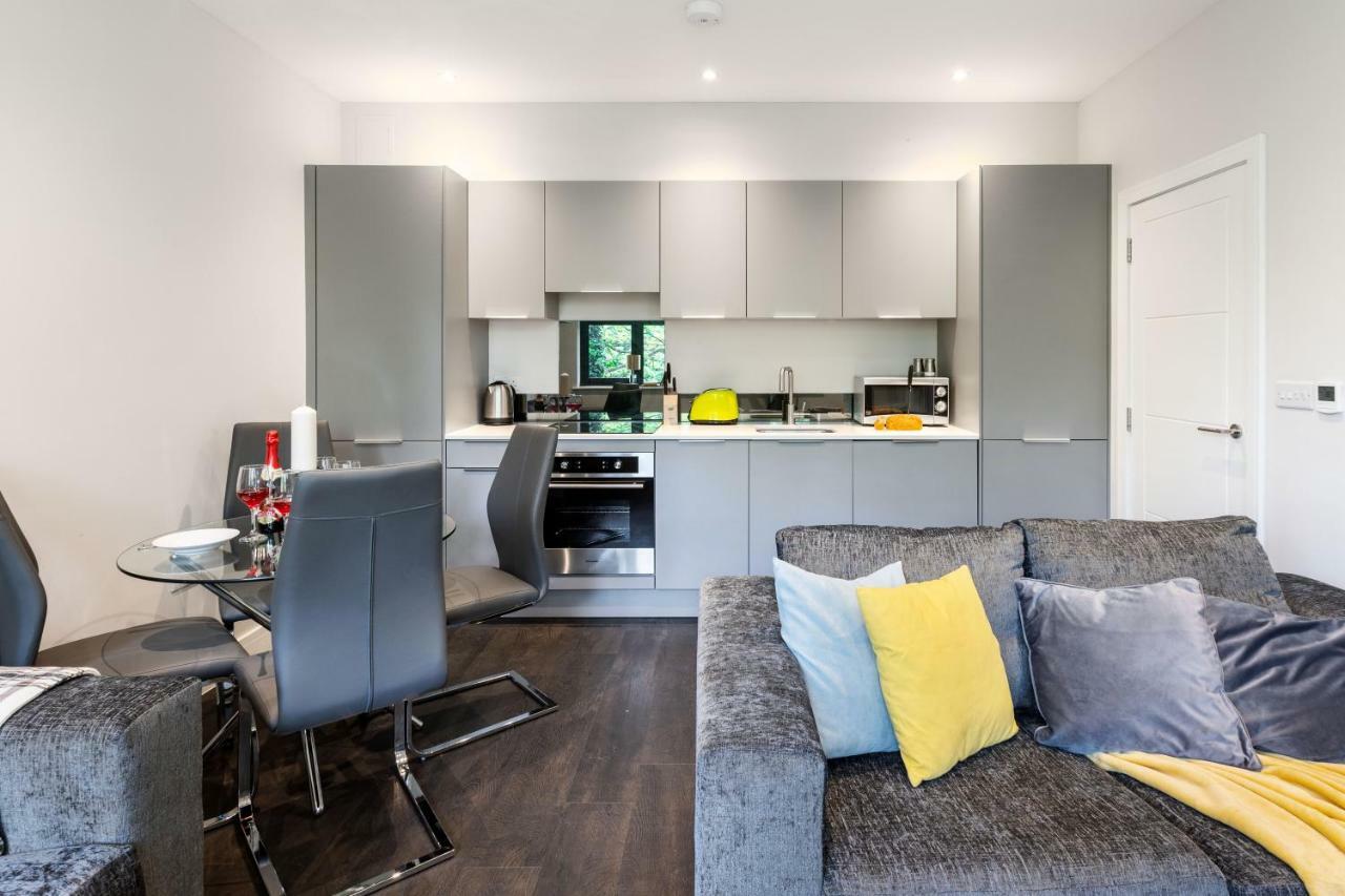 Homely - Watford Premier Apartments Dış mekan fotoğraf