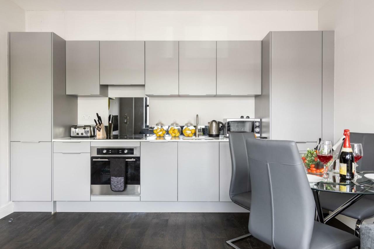 Homely - Watford Premier Apartments Dış mekan fotoğraf